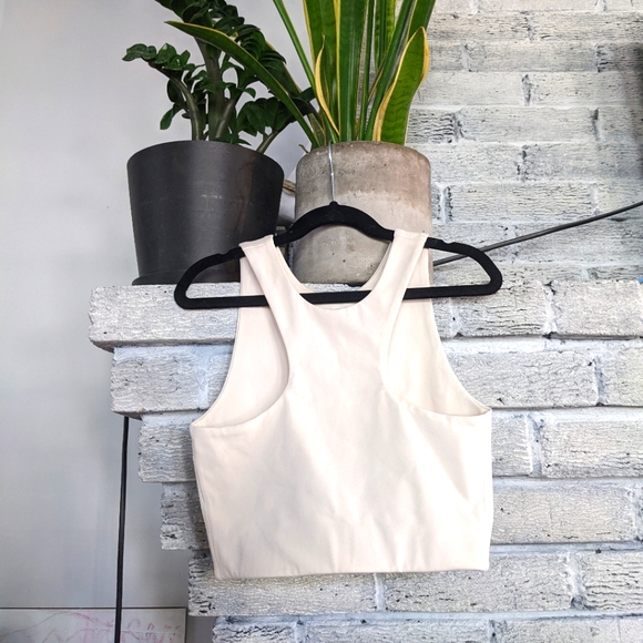 Girlfriend Collective Ivory White Dylan Tank Sports Bra - Picture 4 of 5